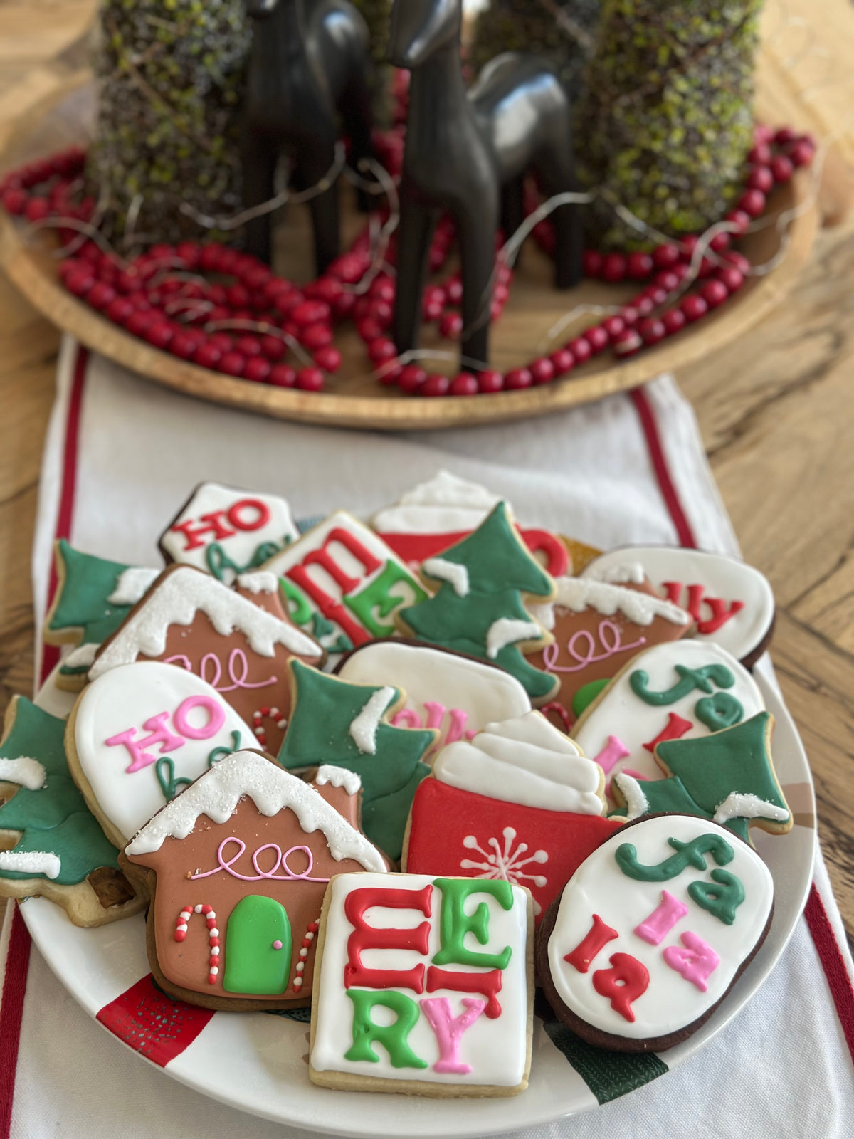 Holiday Cookie Decorating - November 29th -12PM
