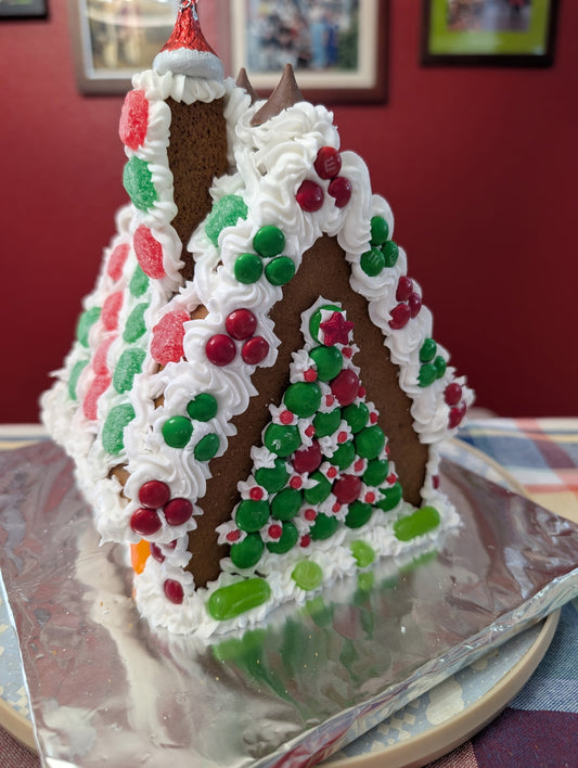 Build a Gingerbread House (Adult or Mama + Mini)