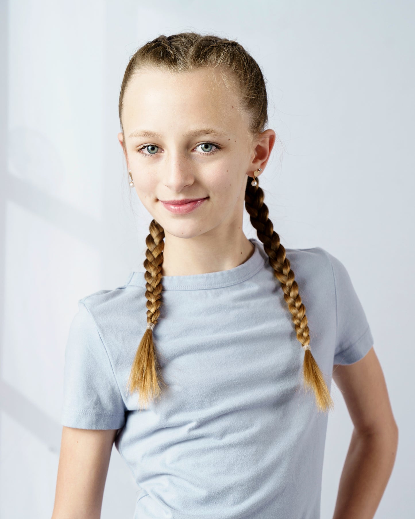 Snow Globe Workshop with Lilah ( a super creative talented local 12 year old!) Kids only or Mama and Mini -