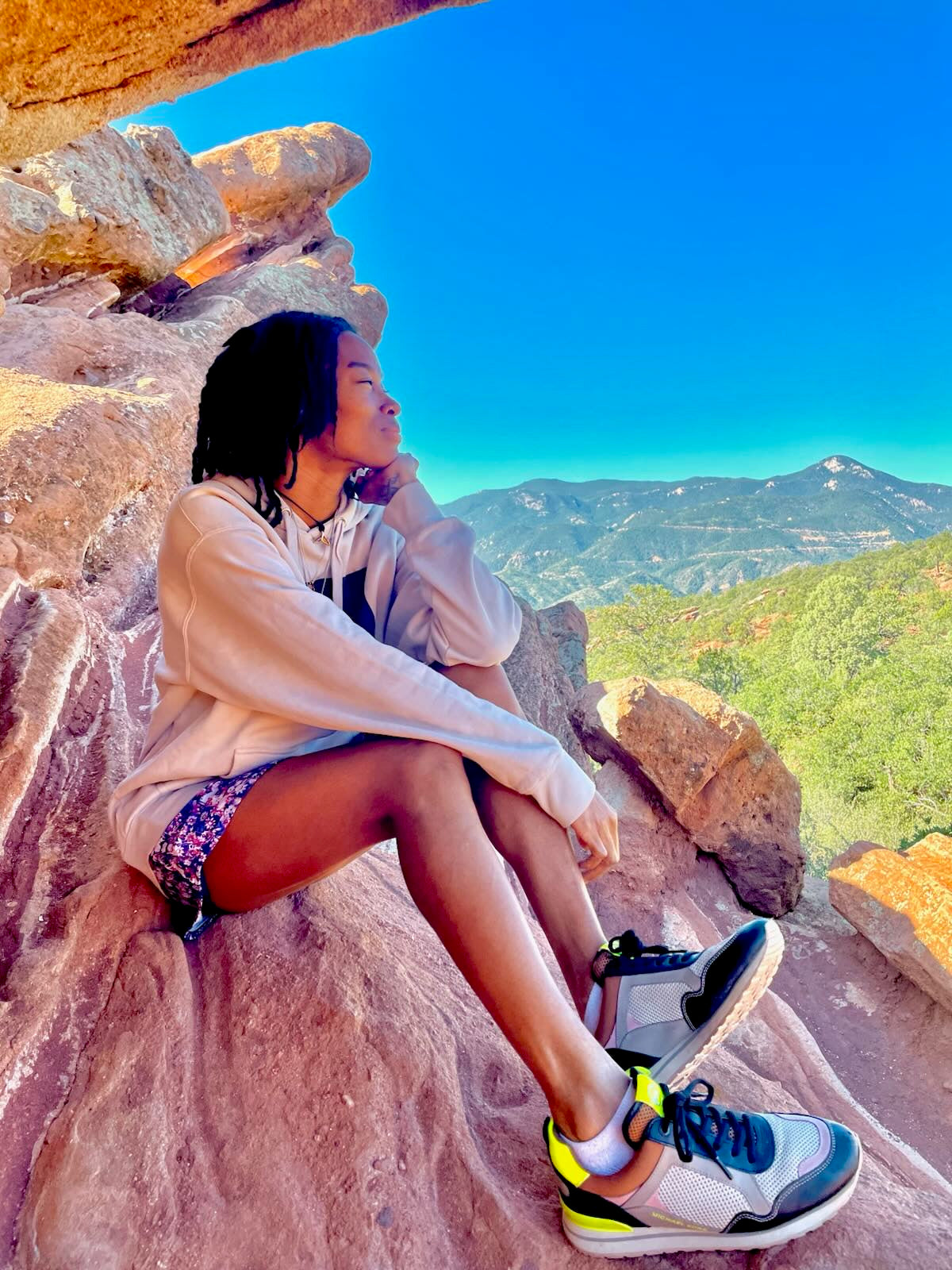 Intuitive Crystal Connection - Dec 14 - 6pm